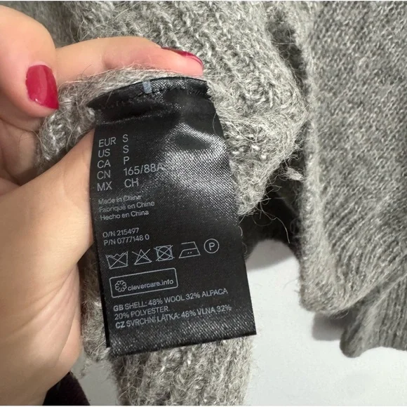 H&M Womens Oversized Wool-Alpaca Blend Cropped Sweater Small Gray Dolman Sleeves - Picture 4 of 4